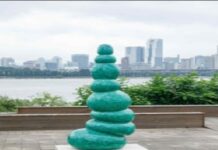 한강이 야외 갤러리로! 신진작가의 다양한 조각작품과 함께하는 예술 산책
